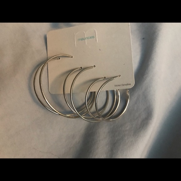 Silver hoop earrings (3 sizes) - Picture 2 of 3